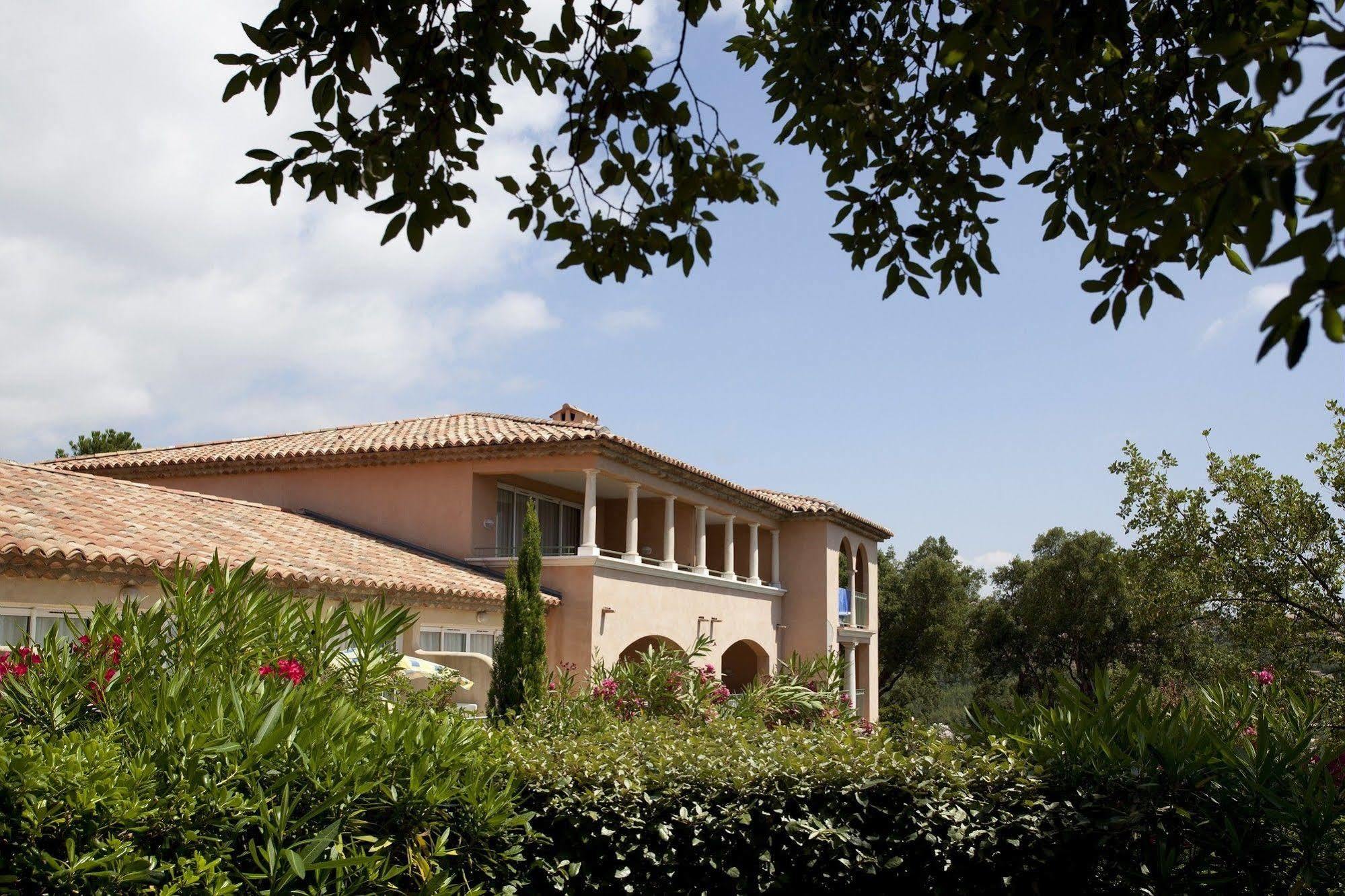 P&V Residence Le Hameau Des Issambrr Sainte-Maxime Eksteriør bilde