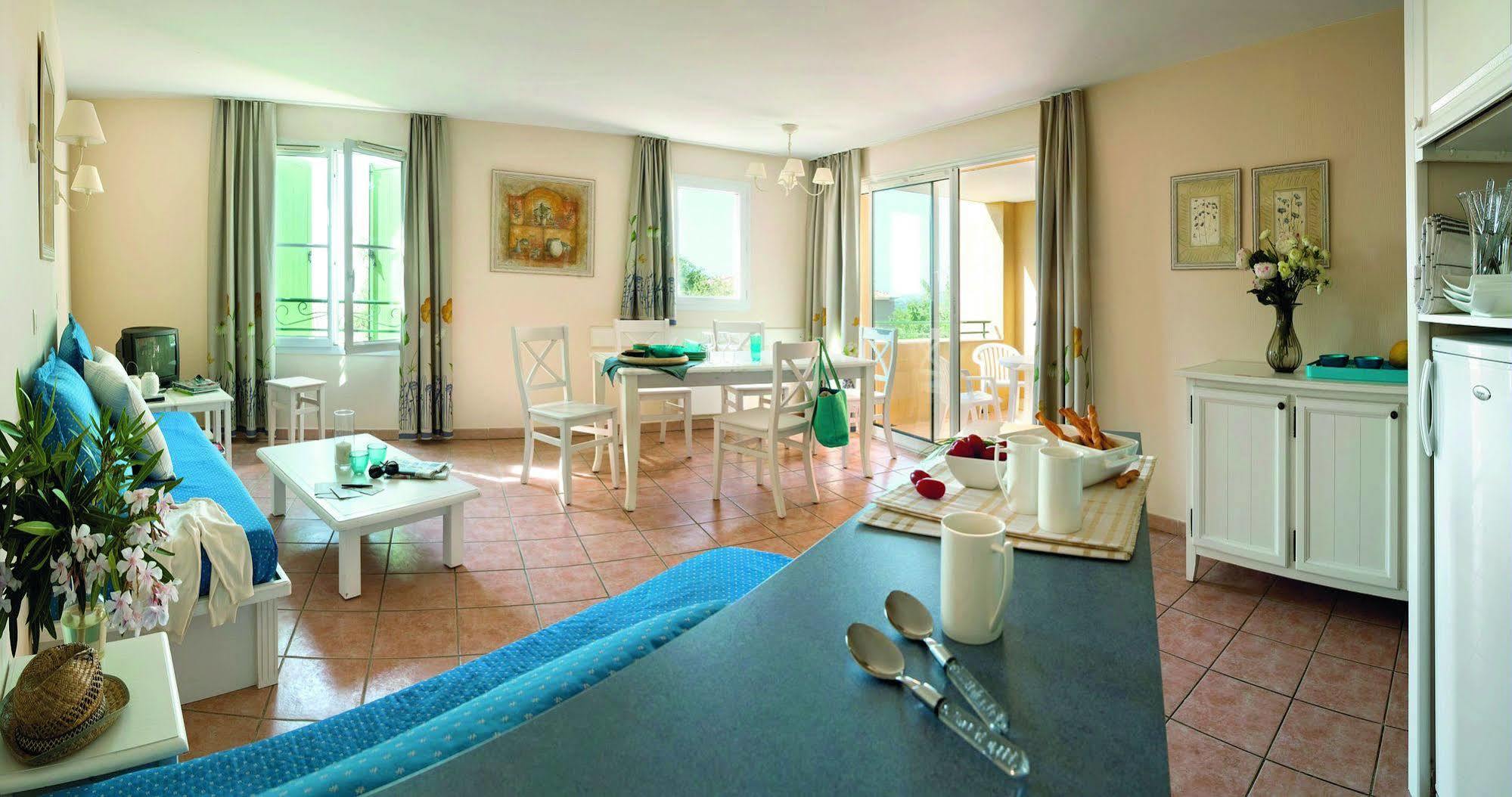P&V Residence Le Hameau Des Issambrr Sainte-Maxime Eksteriør bilde