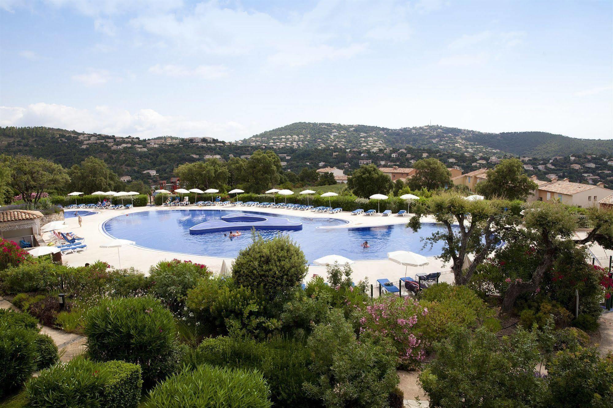 P&V Residence Le Hameau Des Issambrr Sainte-Maxime Eksteriør bilde